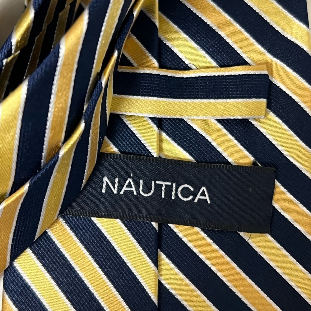 NAUTICA MEN’S TIE BLUE/GOLD STRIPES